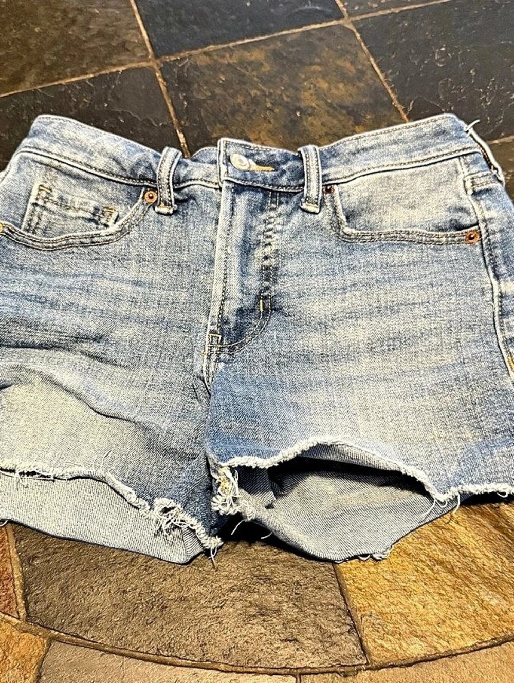 Old Navy High-Rise OG Straight Cut-Off Jean Shorts Blue